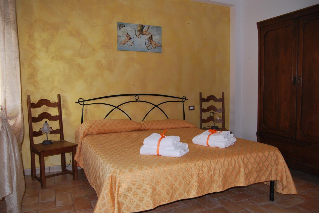 Bed and Breakfast Le Terre Di Bac Борго-Монтенеро Экстерьер фото