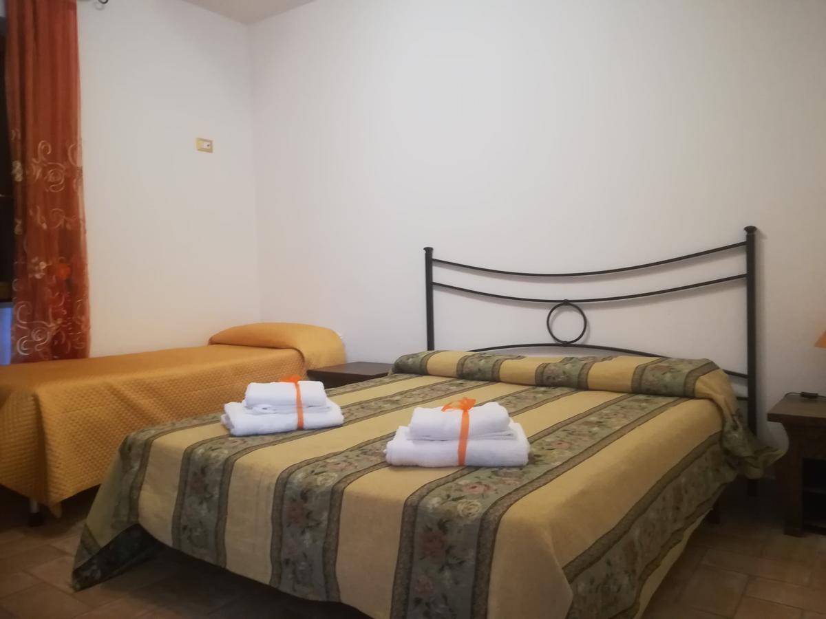 Bed and Breakfast Le Terre Di Bac Борго-Монтенеро Экстерьер фото