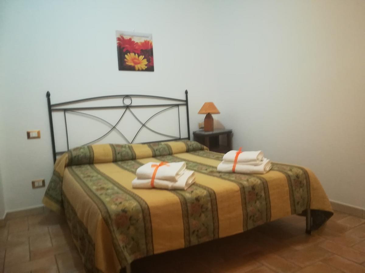 Bed and Breakfast Le Terre Di Bac Борго-Монтенеро Экстерьер фото